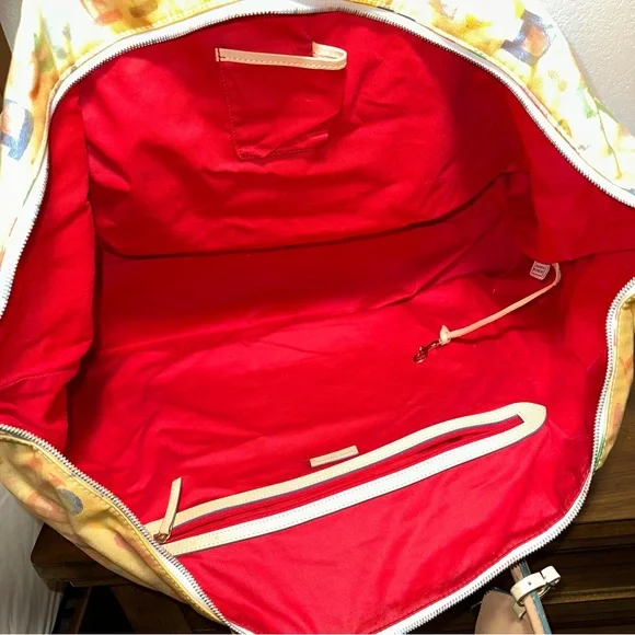 Dooney & Bourke Vintage travel bag. - Picture 2 of 16